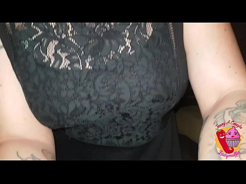 ❤️ Ang slutty stepsister ay nagbibigay sa kanya ng blowjob at Spanish ❤️ Porno sa amin
